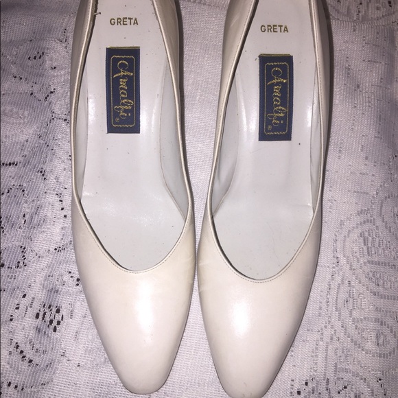 Shoes - Picture 4 of 4